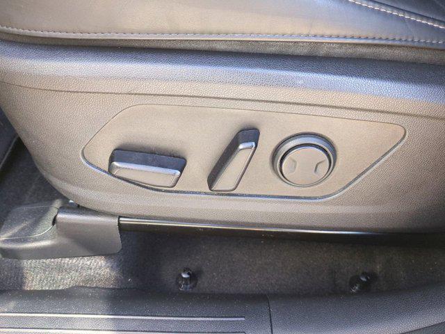 Photo of 2025 Interstellar Gray Kia Sorento Hybrid
