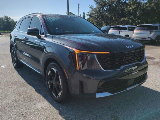 Photo of 2025 Interstellar Gray Kia Sorento Hybrid