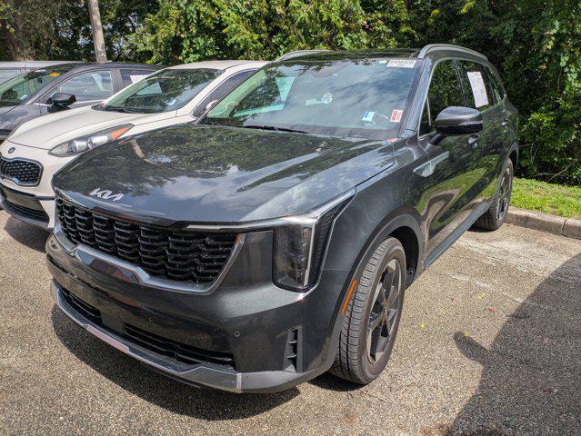Photo of 2025 Interstellar Gray Kia Sorento Hybrid