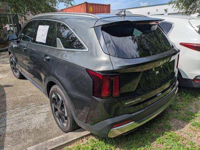 Photo of 2025 Interstellar Gray Kia Sorento Hybrid