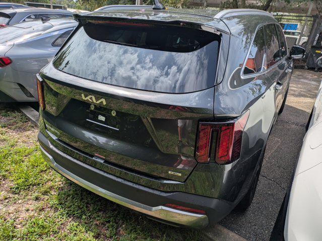Photo of 2025 Interstellar Gray Kia Sorento Hybrid