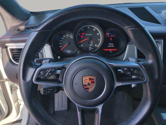 Photo of 2017 White Porsche Macan