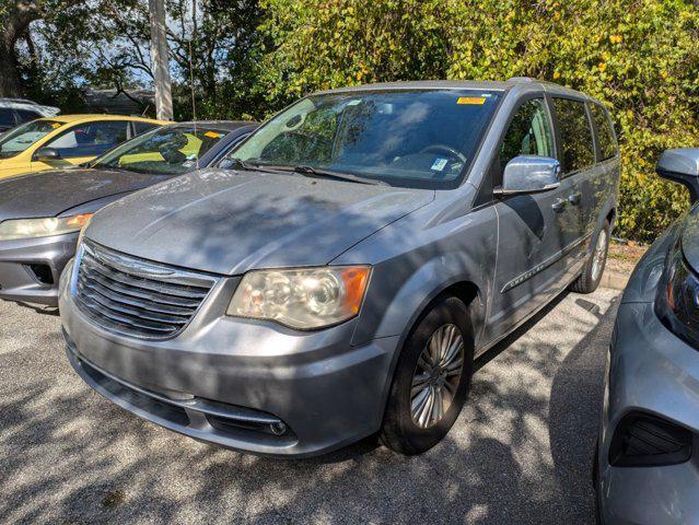 2013 Chrysler Town & Country