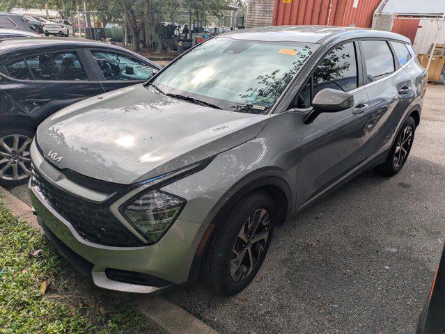 Photo of 2024 Steel Gray Kia Sportage