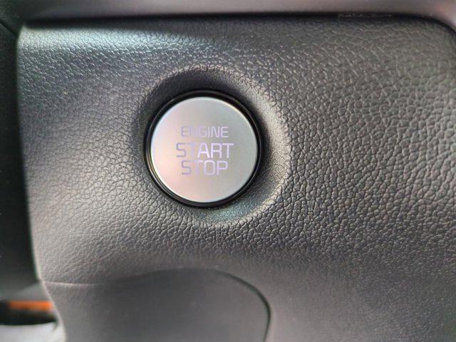 Photo of 2025 Glacial White Pearl Kia Sorento