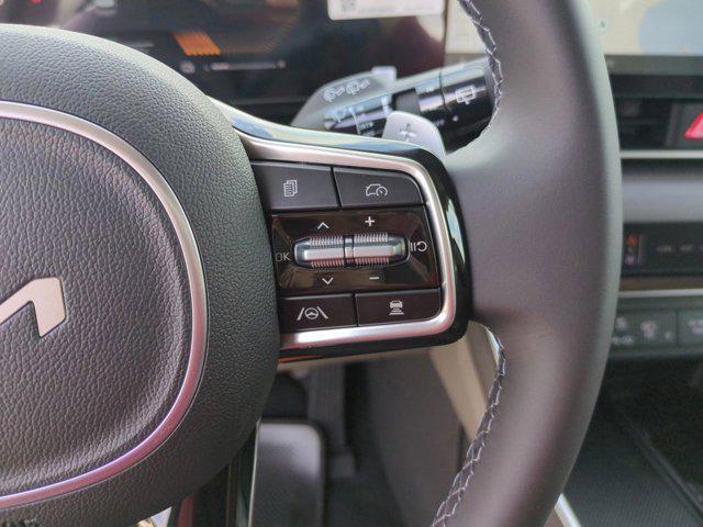 Photo of 2026 Snow White Pearl Kia Carnival Hybrid
