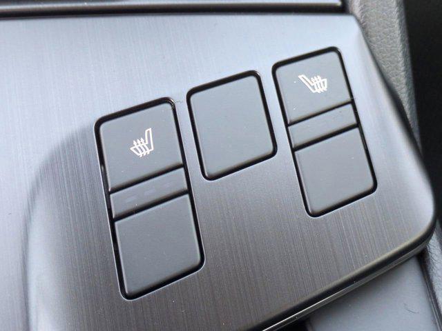 Photo of 2026 Snow White Pearl Kia Sportage