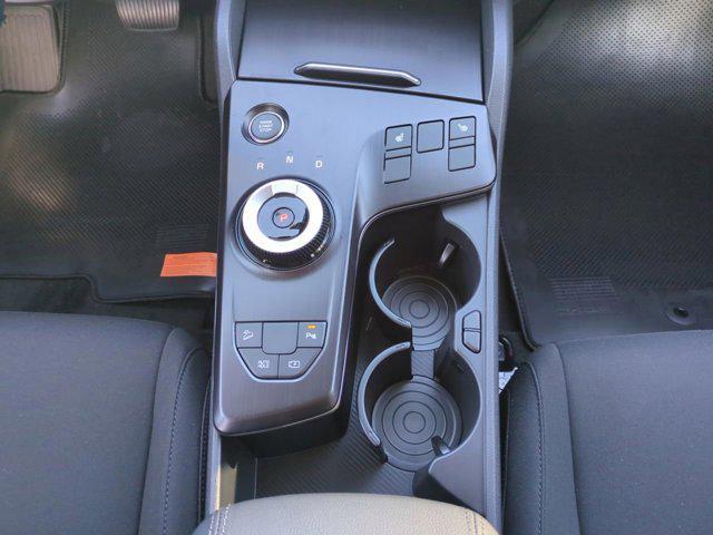Photo of 2026 Snow White Pearl Kia Sportage