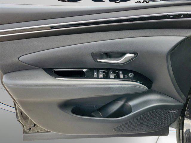 Photo of 2022 Phantom Black Hyundai TUCSON