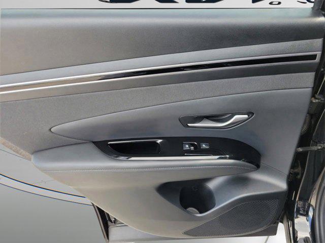 Photo of 2022 Phantom Black Hyundai TUCSON