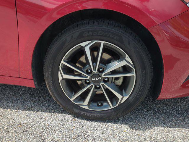 Photo of 2023 Currant Red Kia Forte