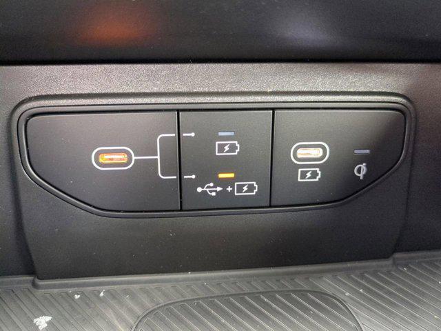 Photo of 2026 Wolf Gray Kia Sportage