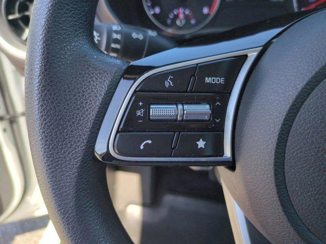 Photo of 2023 Snow White Pearl Kia Forte