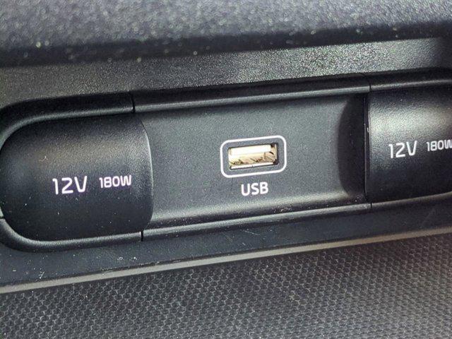 Photo of 2023 Snow White Pearl Kia Forte