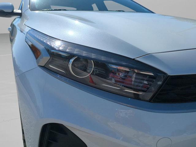 Photo of 2023 Snow White Pearl Kia Forte