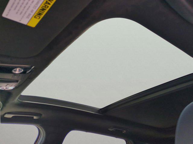 Photo of 2025 Dawning Red Kia Sorento