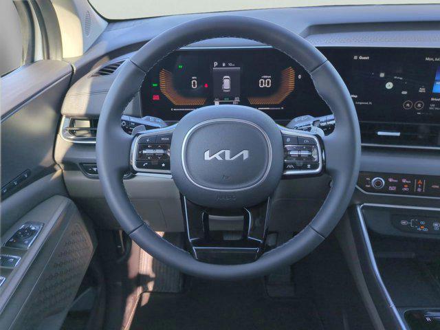 Photo of 2026 Snow White Pearl Kia Carnival Hybrid