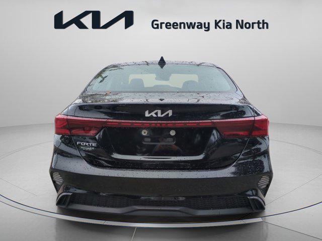 Photo of 2023 Aurora Black Kia Forte