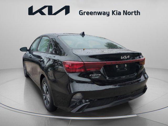 Photo of 2023 Aurora Black Kia Forte