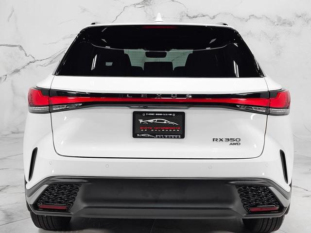 Photo of 2023 Ultra White Lexus RX 350