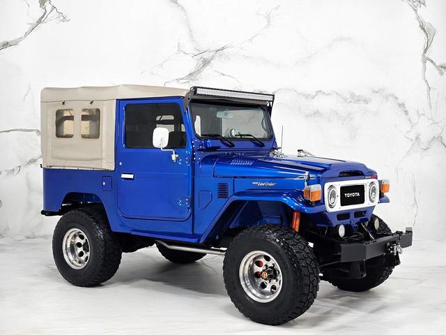 Photo of 1978 Blue Toyota Land Cruiser