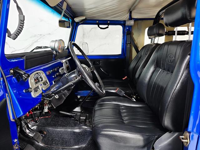 Photo of 1978 Blue Toyota Land Cruiser