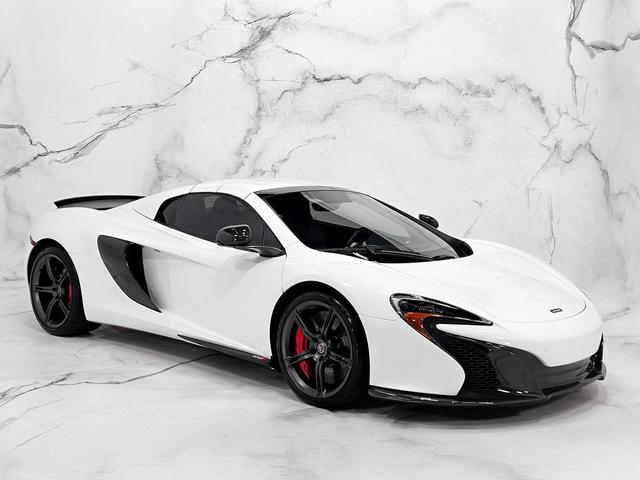 Photo of 2015 White McLaren 650S