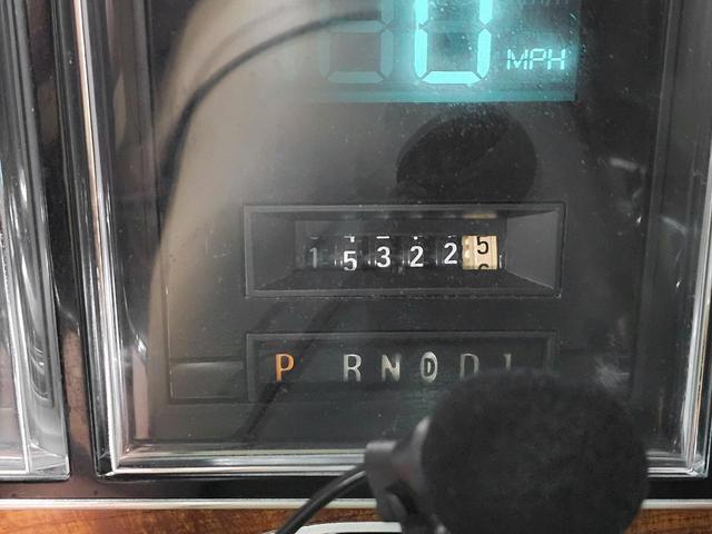 Photo of 1989 Tan Lincoln Town Car
