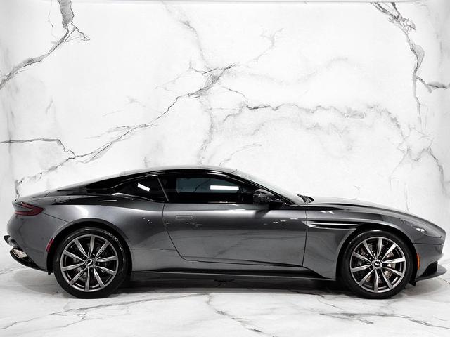 Photo of 2018 Silver Aston Martin DB11
