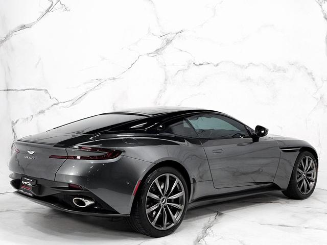 Photo of 2018 Silver Aston Martin DB11