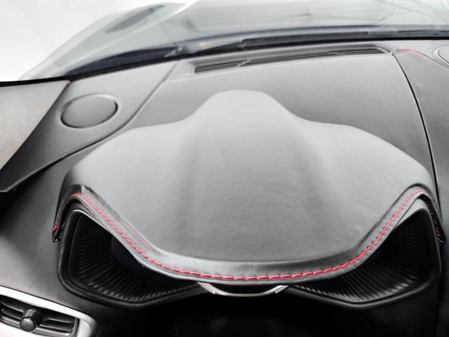 Photo of 2018 Silver Aston Martin DB11