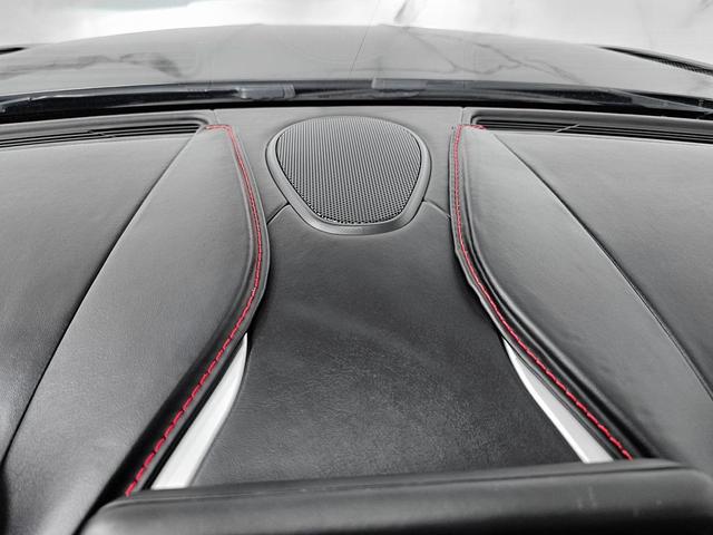 Photo of 2018 Silver Aston Martin DB11