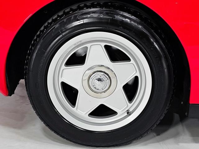 Photo of 1988 Red Ferrari Testarossa