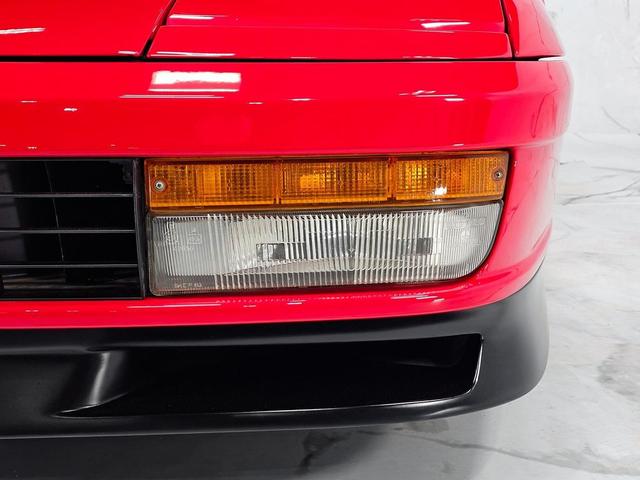 Photo of 1988 Red Ferrari Testarossa