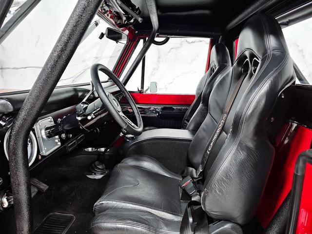 Photo of 1971 Red Ford Bronco