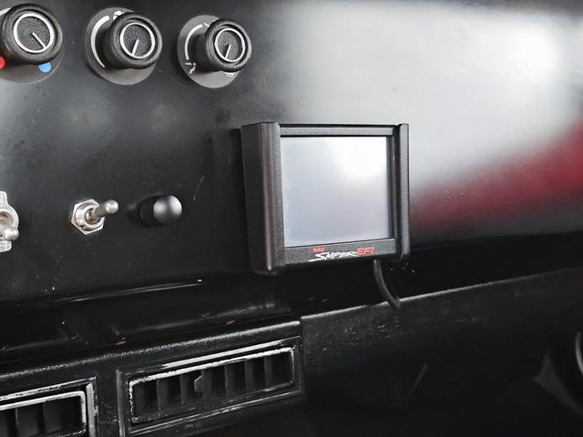 Photo of 1971 Red Ford Bronco