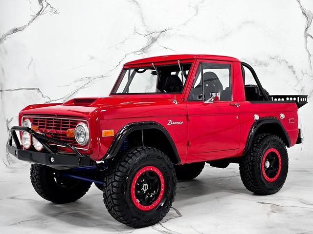 Photo of 1971 Red Ford Bronco