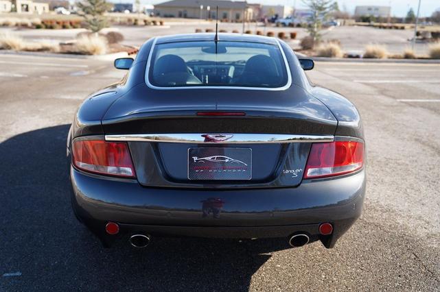 Photo of 2006 Snow Shadow Gray Aston Martin V12 Vanquish