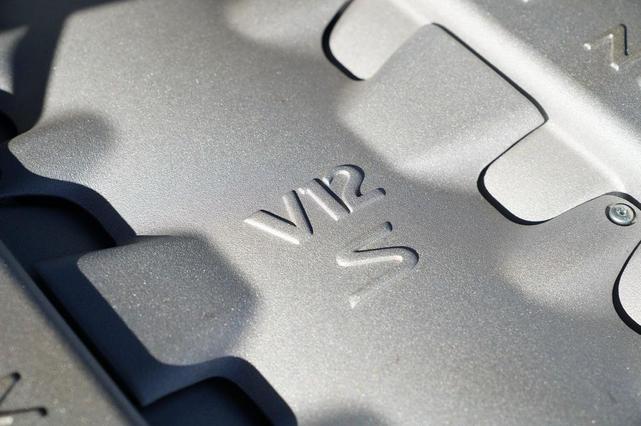 Photo of 2006 Snow Shadow Gray Aston Martin V12 Vanquish
