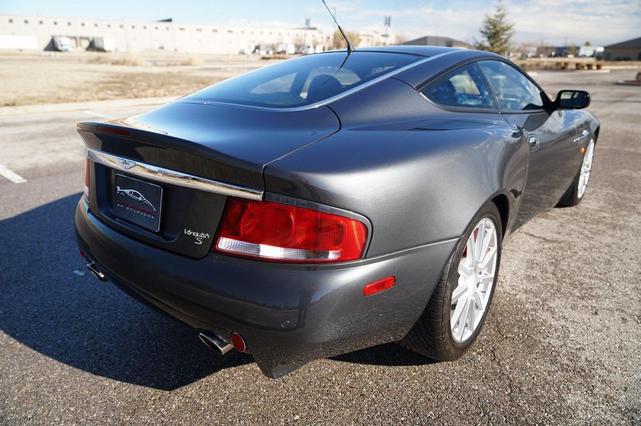 Photo of 2006 Snow Shadow Gray Aston Martin V12 Vanquish