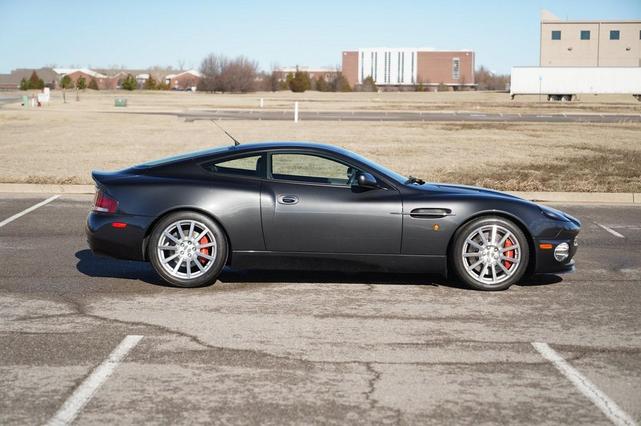 Photo of 2006 Snow Shadow Gray Aston Martin V12 Vanquish