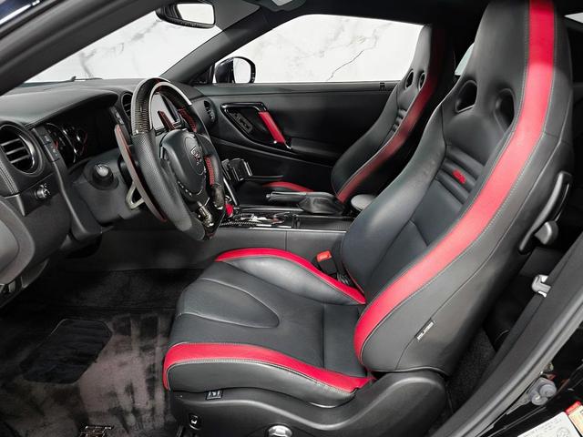 Photo of 2012 Jet Black Nissan GT-R