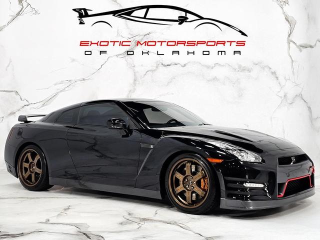 Photo of 2012 Jet Black Nissan GT-R