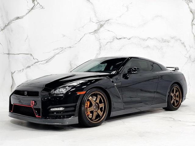 Photo of 2012 Jet Black Nissan GT-R