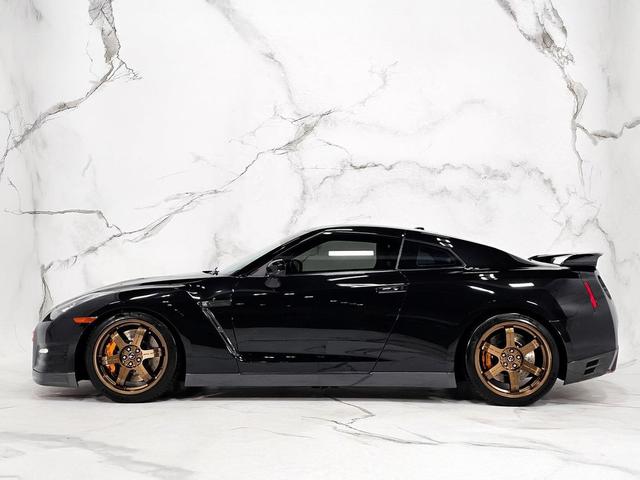 Photo of 2012 Jet Black Nissan GT-R