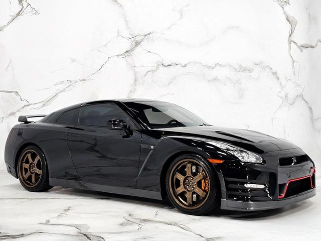 Photo of 2012 Jet Black Nissan GT-R