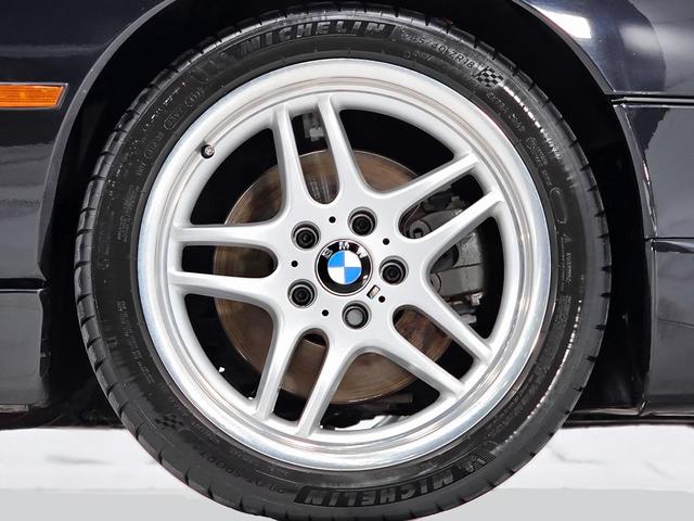 Photo of 1995 Black BMW 850