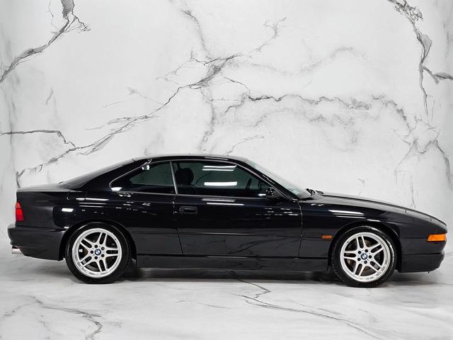 Photo of 1995 Black BMW 850
