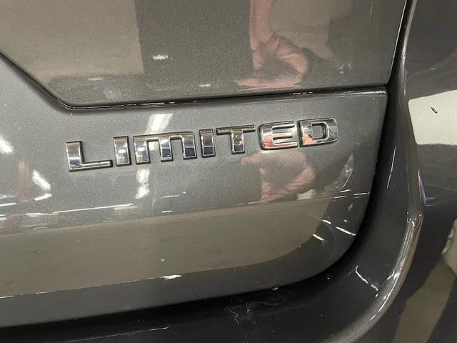 Photo of 2022 Baltic Gray Metallic Clearcoat Jeep Grand Cherokee