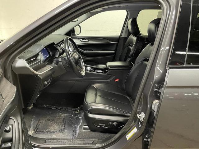 Photo of 2022 Baltic Gray Metallic Clearcoat Jeep Grand Cherokee